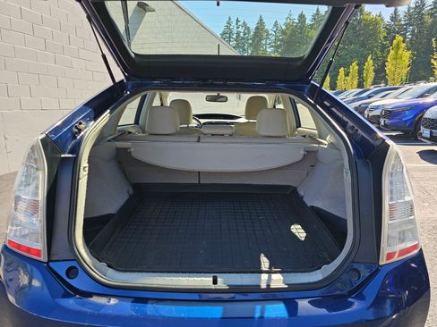Used 2010 Toyota Prius Five FWD image 17