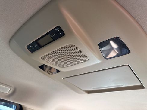 Used 2011 Nissan Quest SL image 13