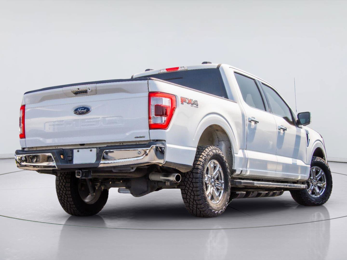 Certified 2023 Ford F150 Lariat w/ Trailer Tow Package AWD/4WD image 4