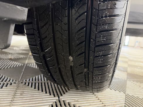 Certified 2022 Kia Sorento EX w/ Panoramic Sunroof Package image 12