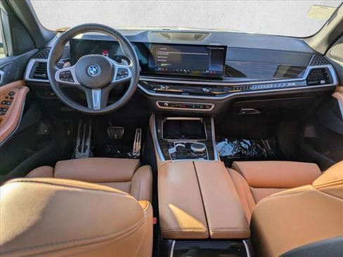 Used 2024 BMW X5 xDrive50e w/ M Sport Package image 18