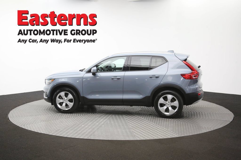 Used 2021 Volvo XC40 T4 Momentum FWD image 62