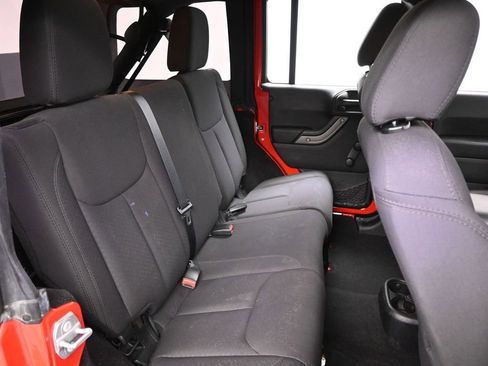 Used 2015 Jeep Wrangler Unlimited Sport image 11