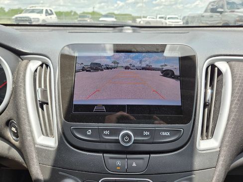Used 2023 Chevrolet Malibu LT FWD image 9