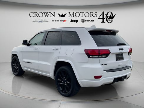 Used 2020 Jeep Grand Cherokee Altitude AWD/4WD image 7
