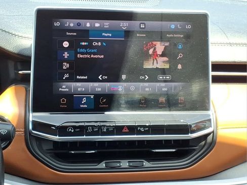 Used 2022 Jeep Compass Limited w/ Elite Group AWD/4WD image 20