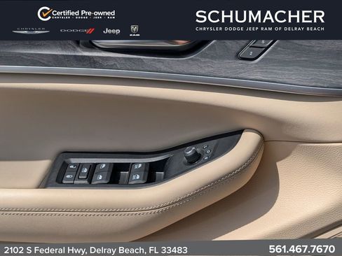Certified 2024 Jeep Grand Cherokee Limited w/ Luxury Tech Group II AWD/4WD image 28