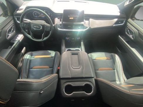 Used 2023 GMC Yukon AT4 w/ AT4 Premium Plus Package AWD/4WD image 13
