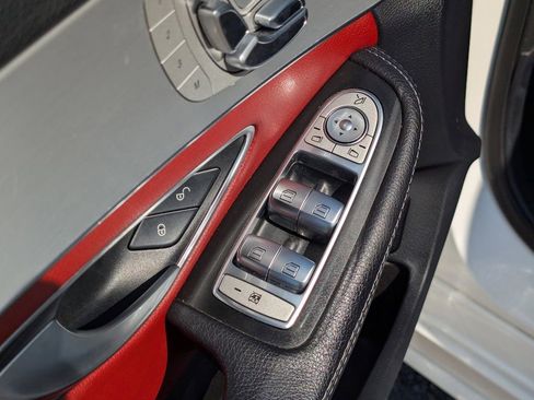 Used 2019 Mercedes-Benz C 300 Sedan image 17
