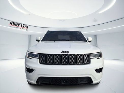 Used 2022 Jeep Grand Cherokee Laredo X RWD image 8