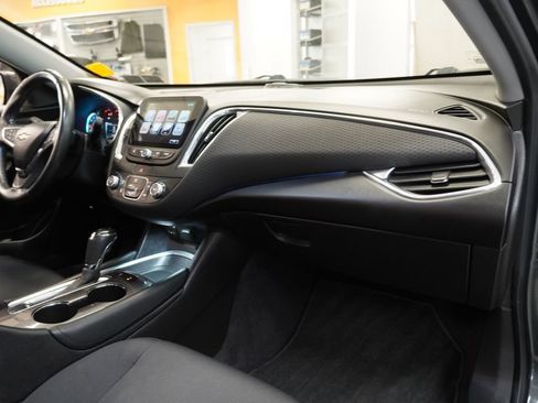 Used 2016 Chevrolet Malibu LT w/ Driver Confidence Package FWD image 35