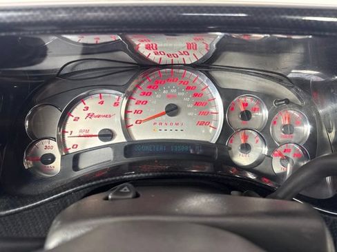 Used 2006 GMC Sierra 2500 SLE w/ Heavy-Duty Power Package AWD/4WD image 16