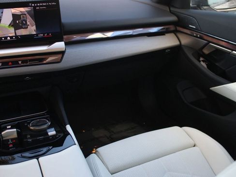 New 2026 BMW 530i w/ M Sport Package image 27