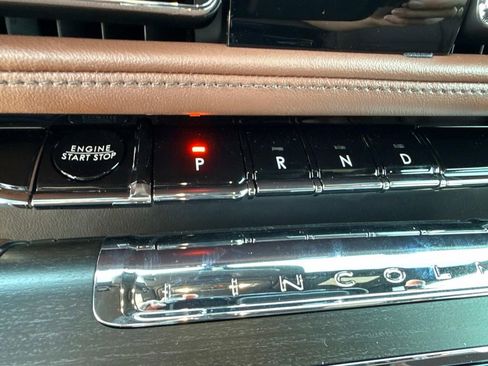 New 2025 Lincoln Aviator Reserve w/ Equipment Group 201A image 29