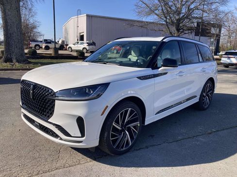 New 2026 Lincoln Aviator Black Label w/ Jet Appearance Package image 9