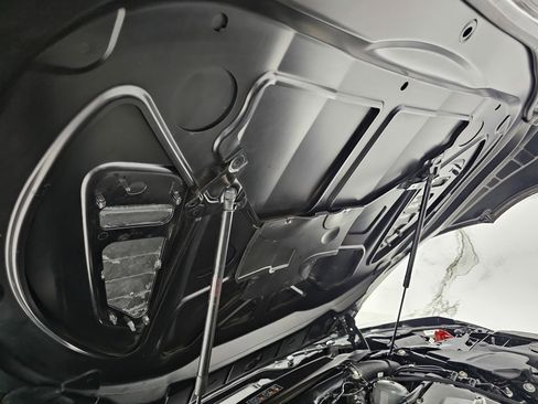 Used 2019 Jaguar F-TYPE SVR image 21