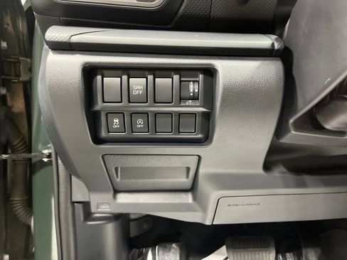 Used 2023 Subaru Forester AWD/4WD image 13