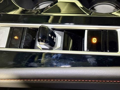 New 2026 Volkswagen Atlas Peak Edition image 18