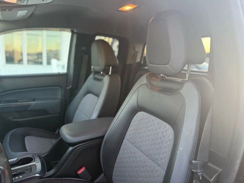 Used 2015 Chevrolet Colorado Z71 image 15