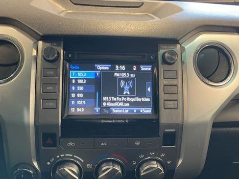 Used 2016 Toyota Tundra SR5 w/ SR5 Upgrade Package AWD/4WD image 16
