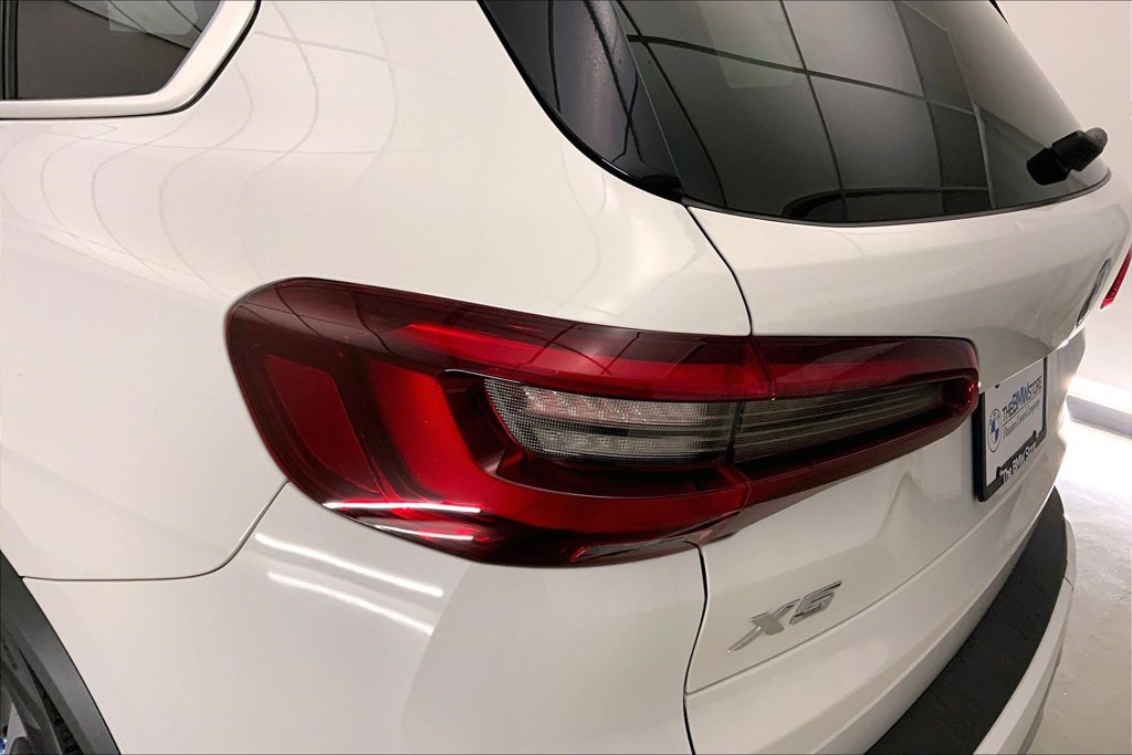 Certified 2023 BMW X5 xDrive45e w/ Executive Package AWD/4WD image 28
