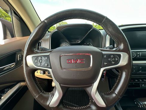 Used 2020 GMC Canyon SLT w/ Driver Alert Package AWD/4WD image 18
