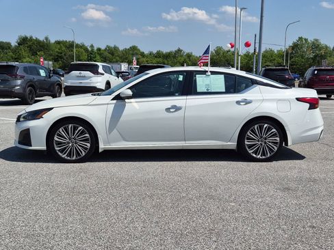 Used 2024 Nissan Altima 2.5 SL FWD image 5