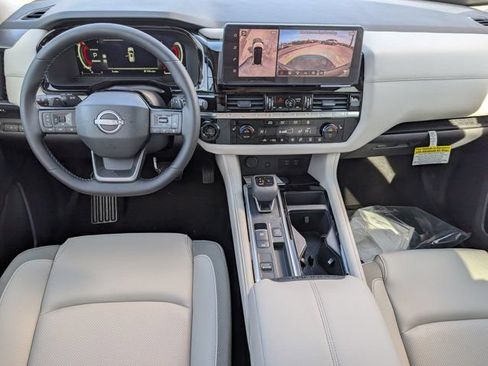 New 2026 Nissan Pathfinder SL FWD image 17