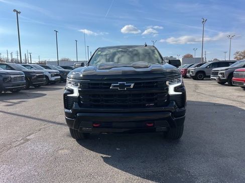 Used 2024 Chevrolet Silverado 1500 LT Trail Boss image 8