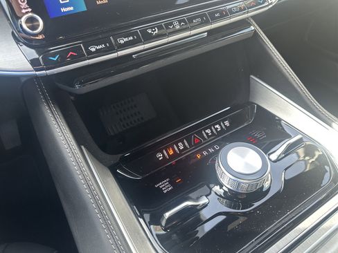 New 2026 Jeep Grand Wagoneer Limited AWD/4WD image 37