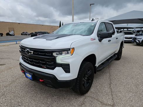 Used 2023 Chevrolet Silverado 1500 LT Trail Boss w/ Protection Package AWD/4WD image 4