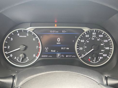 Certified 2024 Nissan Sentra SV FWD image 22