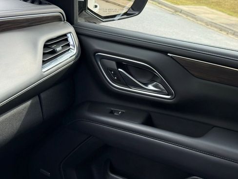 Used 2022 Chevrolet Tahoe LT w/ LT Signature Plus Package RWD image 43