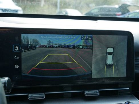 Used 2025 Hyundai Kona Limited AWD/4WD image 27
