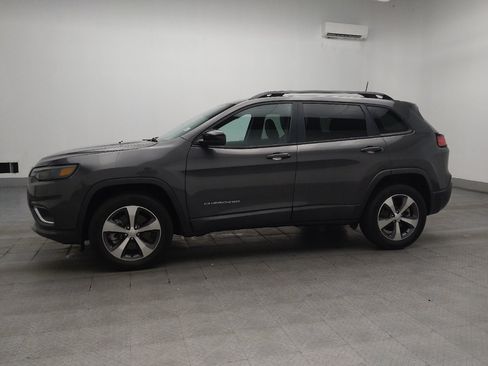 Used 2022 Jeep Cherokee Limited AWD/4WD image 2