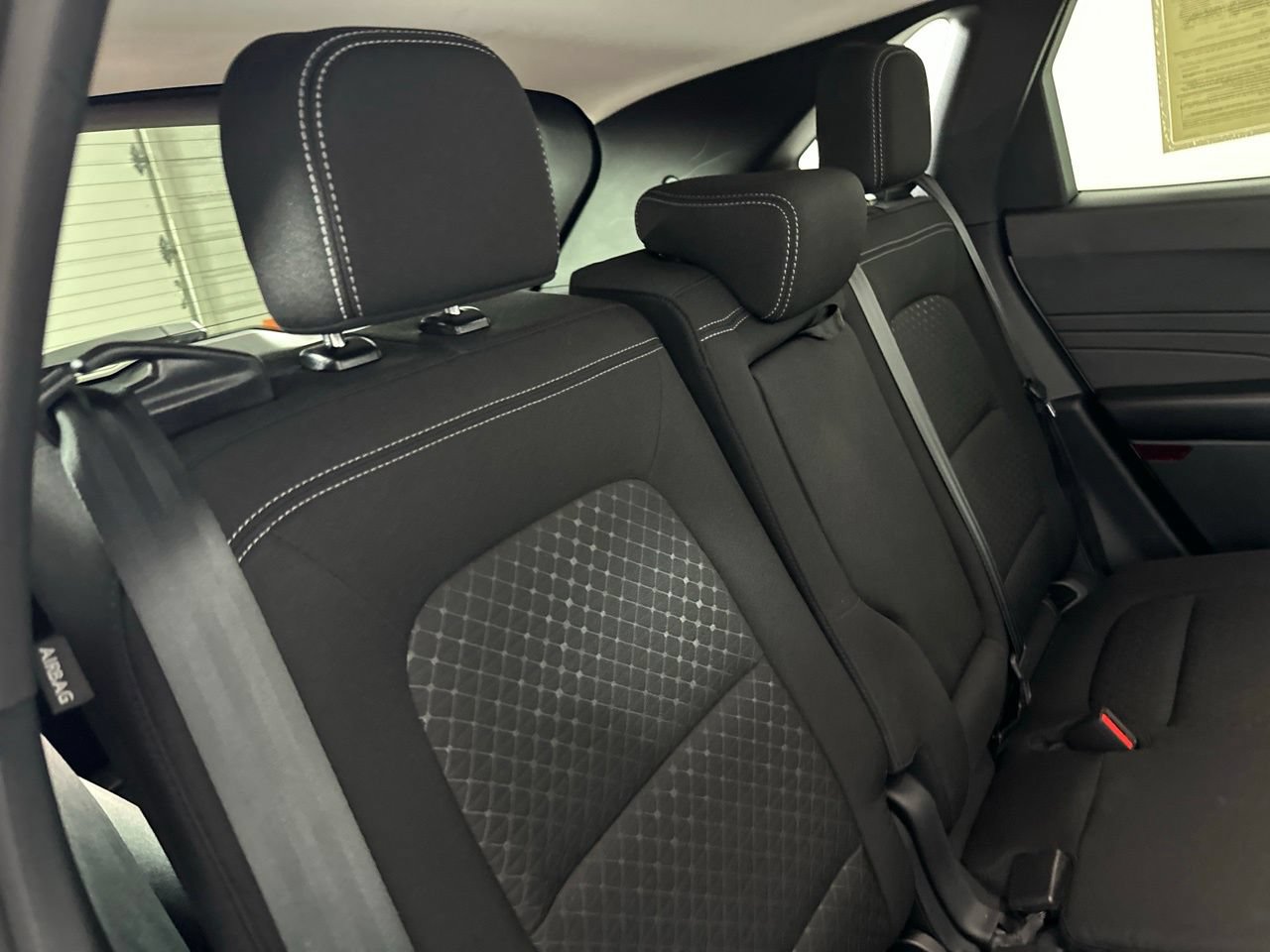 Used 2025 Ford Escape Active AWD/4WD image 29
