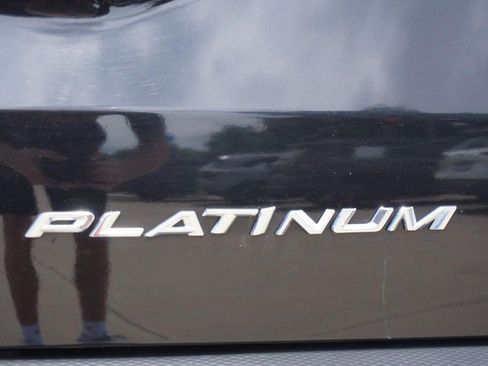 Used 2024 Ford Escape Platinum AWD/4WD image 19