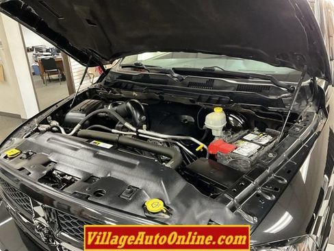 Used 2015 RAM 1500 Express w/ Black Ram 1500 Express Group image 40