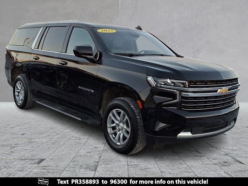 Used 2023 Chevrolet Suburban LT image 1