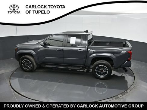 Used 2025 Toyota Tacoma TRD Sport AWD/4WD image 34