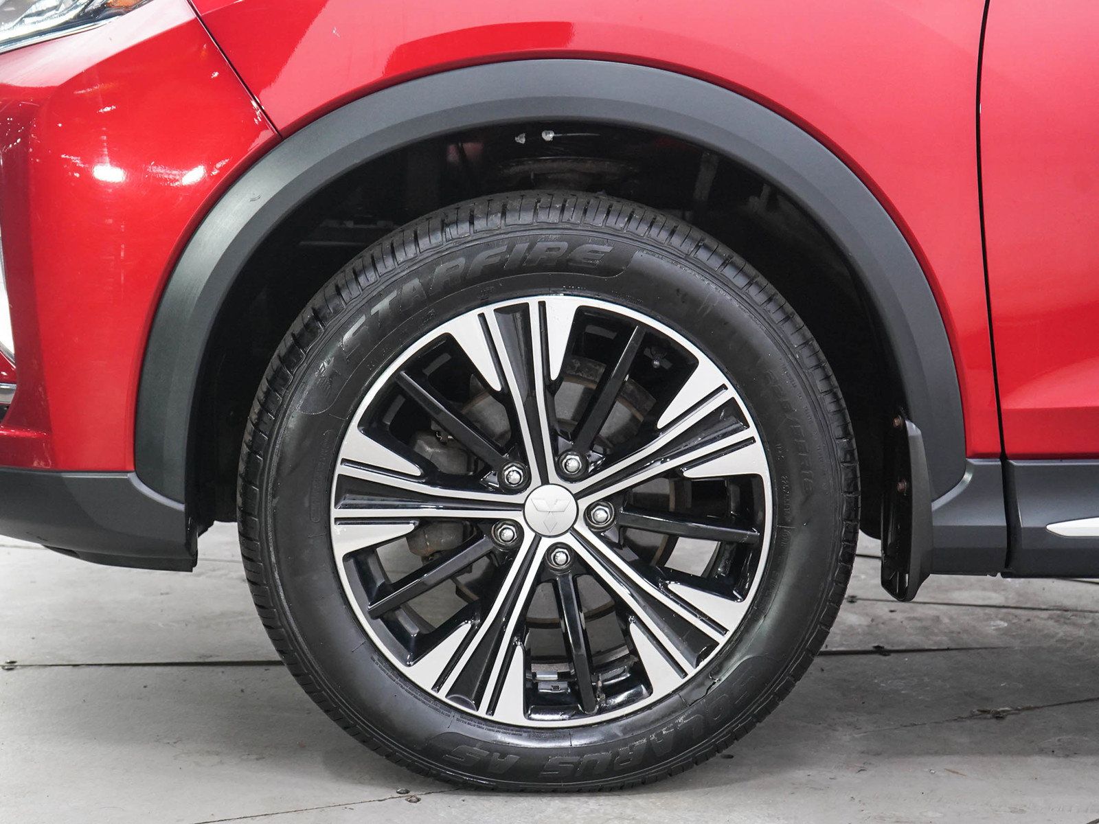 Used 2018 Mitsubishi Eclipse Cross SEL AWD/4WD image 28