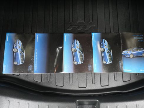 Used 2013 Honda Fit Sport image 19