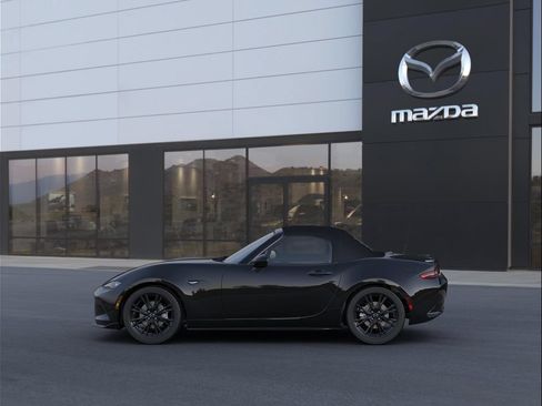 New 2026 MAZDA MX-5 Miata Club w/ Interior Package RWD image 4