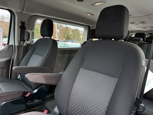 Used 2023 Ford Transit 350 XLT image 27