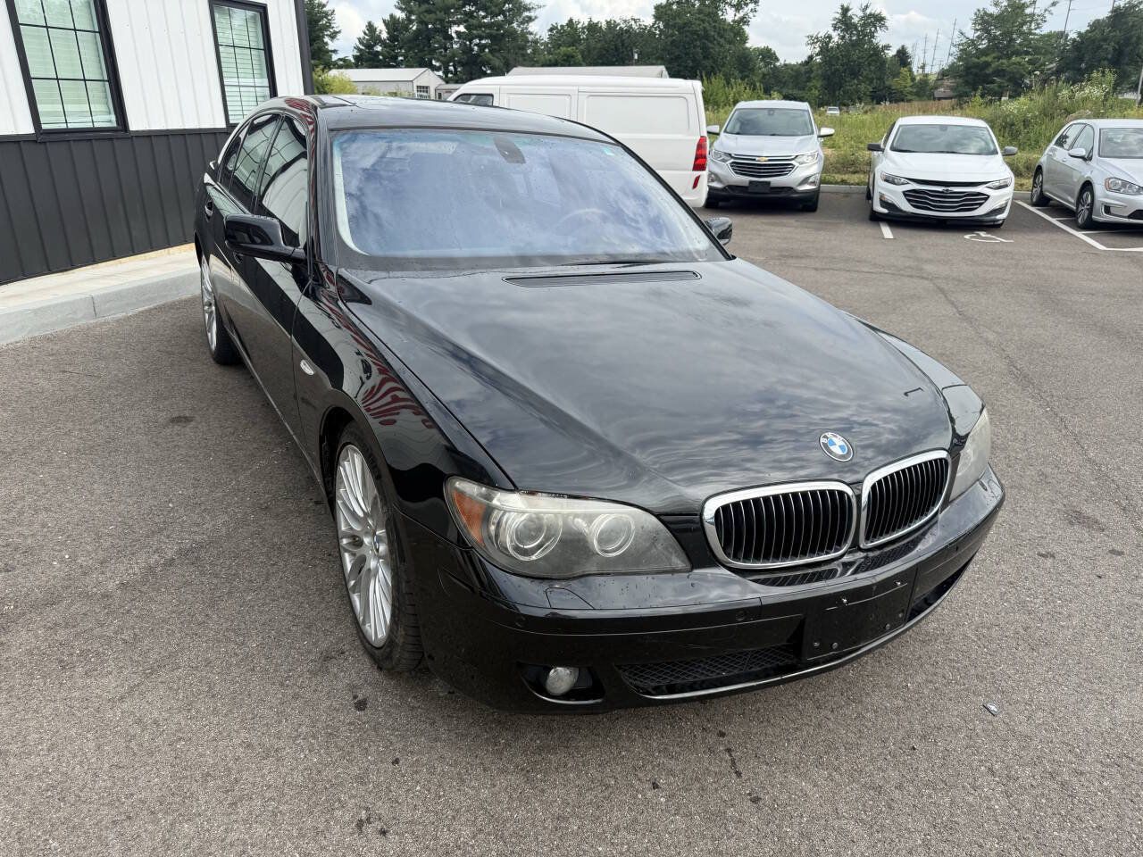 Used 2008 BMW 750i w/ Sport Pkg RWD image 4