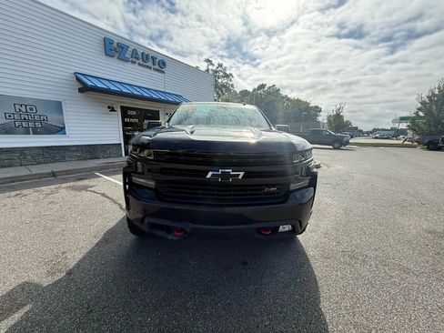 Used 2019 Chevrolet Silverado 1500 LT Trail Boss image 3