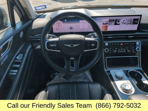 Used 2025 Genesis GV80 2.5T Standard AWD/4WD image 15