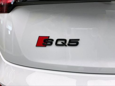 Certified 2023 Audi SQ5 Premium Plus w/ Premium Plus Package AWD/4WD image 32