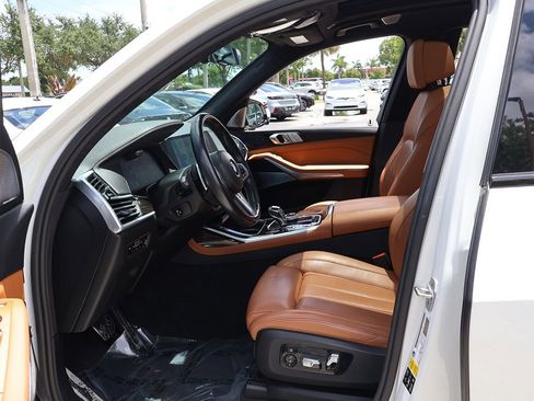 Used 2021 BMW X7 M50i AWD/4WD image 34