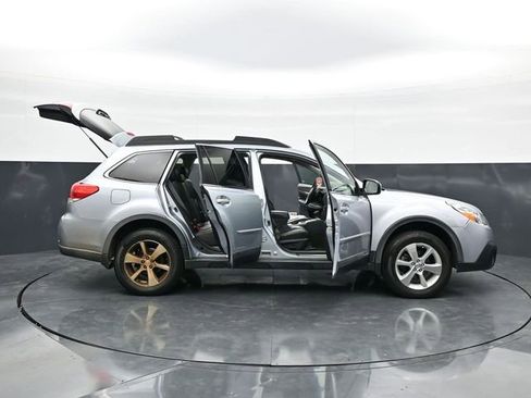 Used 2014 Subaru Outback 2.5i Limited w/ Moonroof Package image 44